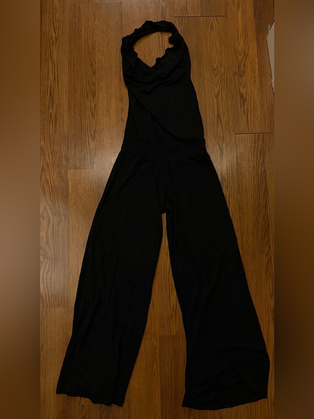 Aria Lattner Women’s Wide-Leg flare low back halter cowl Black Jumpsuit
